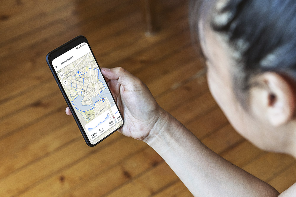 Suunto app recommends popular running routes for your location.